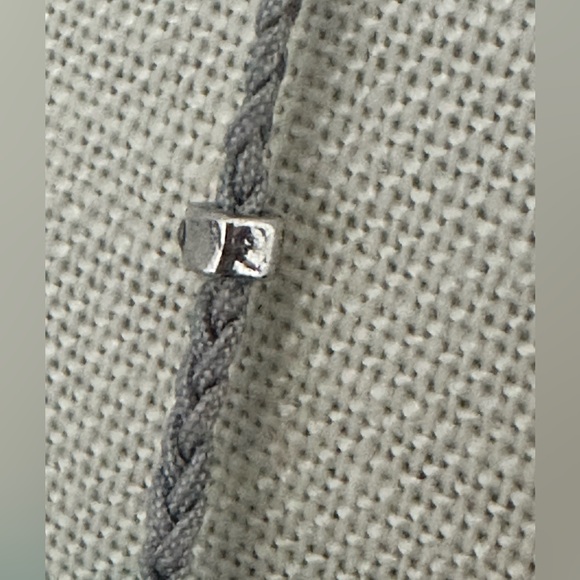 J Jill translucent light green beaded adjustable necklace - Picture 10 of 13